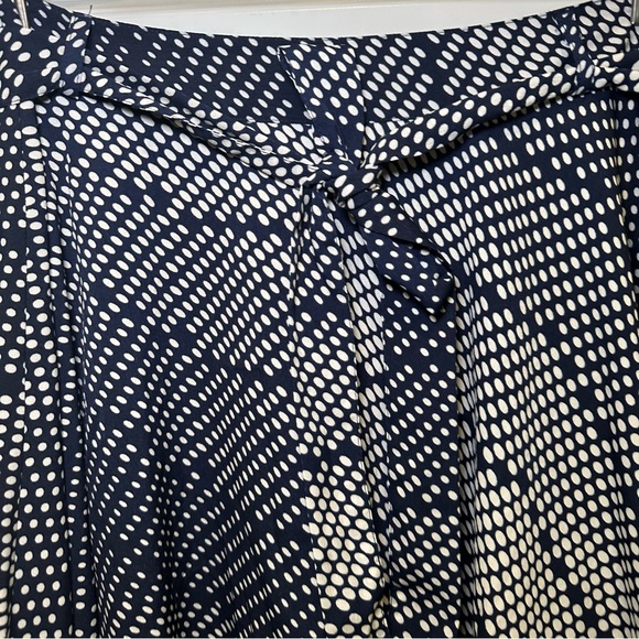 NWT Banana Republic Factory Navy/White Print Handkerchief Hem Skirt size 8 - Picture 7 of 12